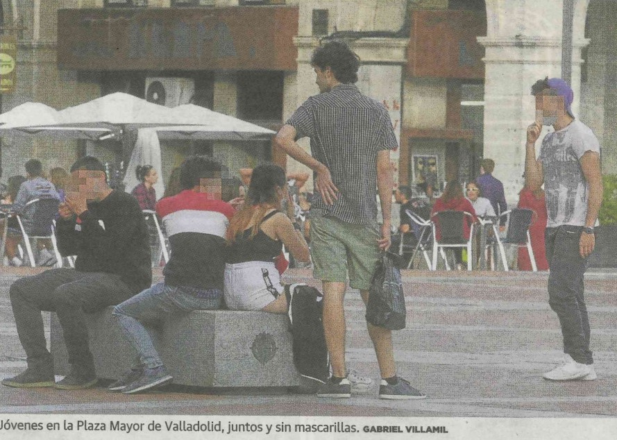 Jóvenes sin mascarilla